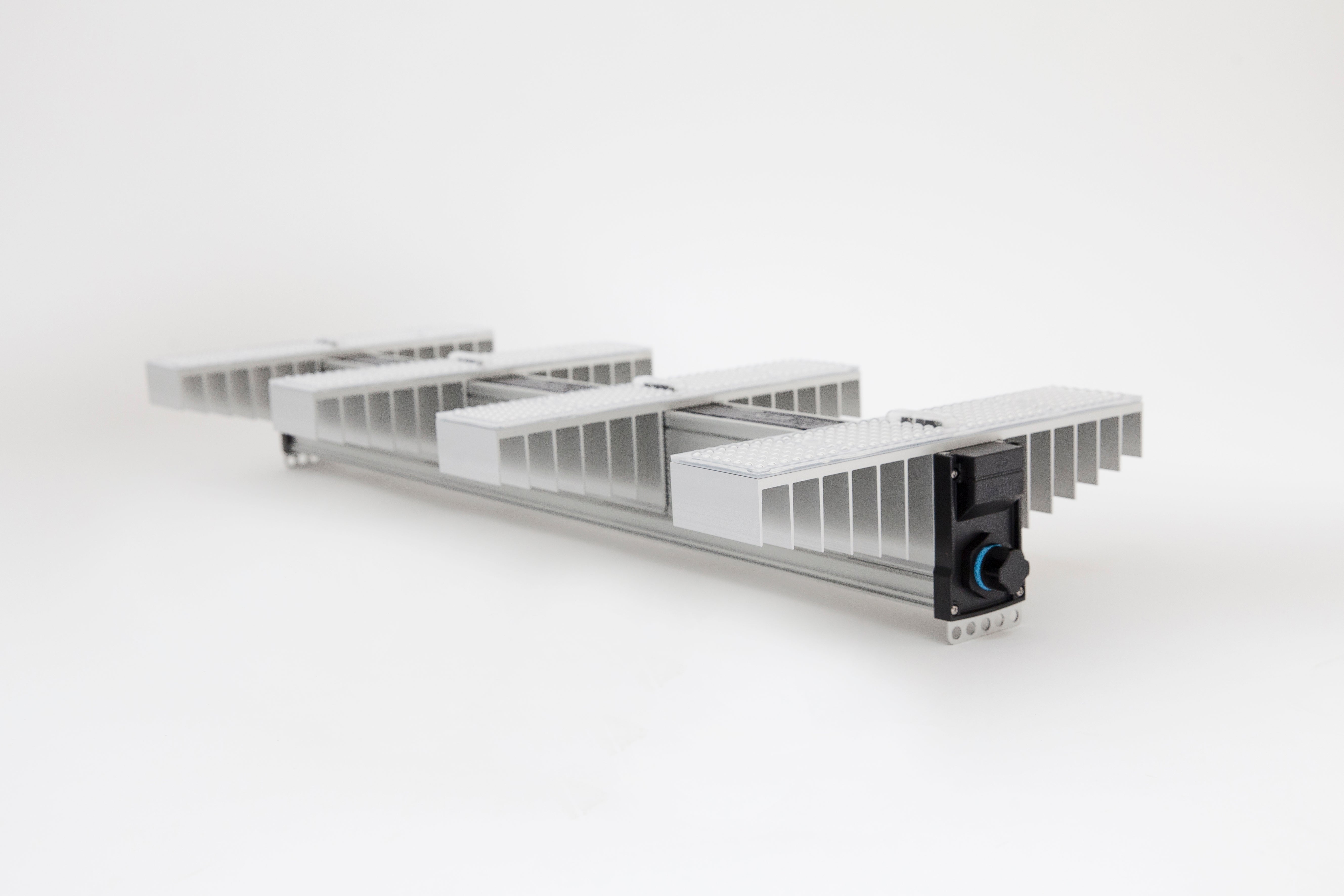 SANlight EVO 4-100 1.5 | 265 Watt LED Grow Lampe | 725 µmol/s